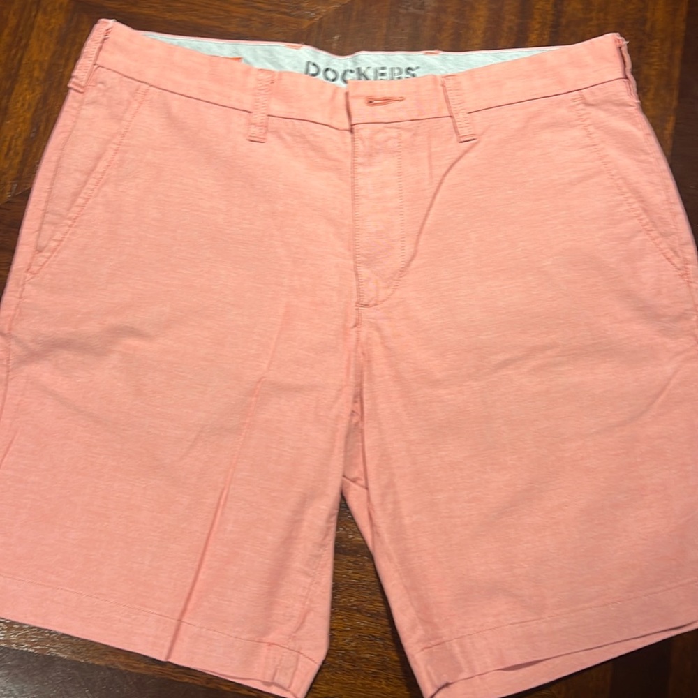 Men’s dockers ultimate shorts supreme flex.  Worn a few times